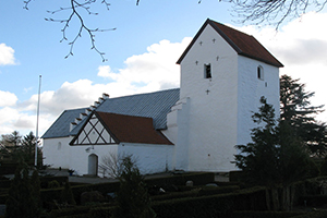 Øster Alling Kirke i Auning